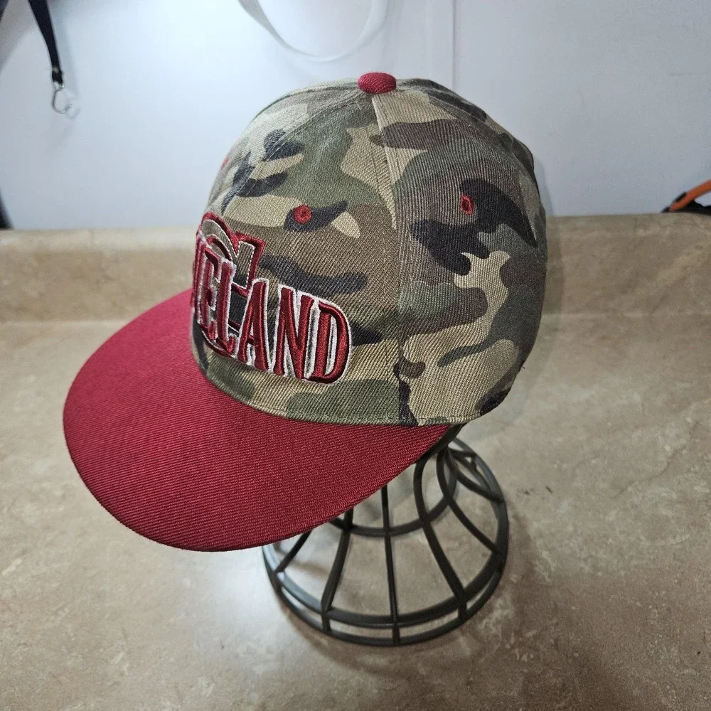 Cleveland Hat Cap Snap Back Mens Camo Red Baseball Flat Bill‎ Streetwear